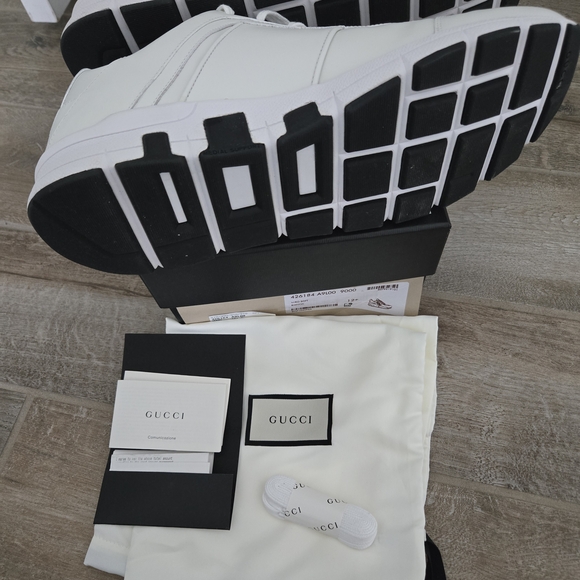 Gucci White Leather Runner Sneakers - Picture 2 of 7
